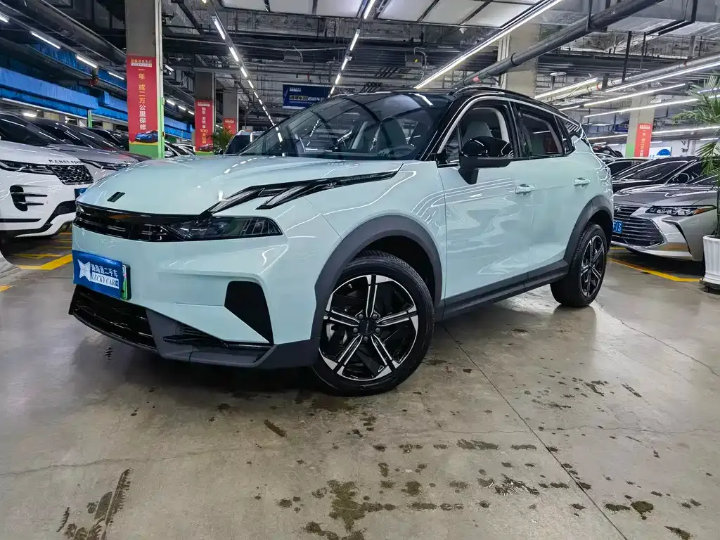 Lynk & Co 06 EM-P