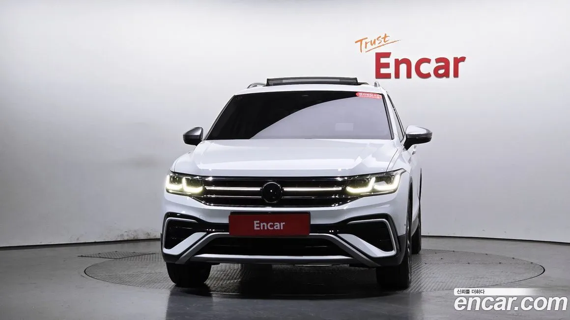 Volkswagen Tiguan — фото 4