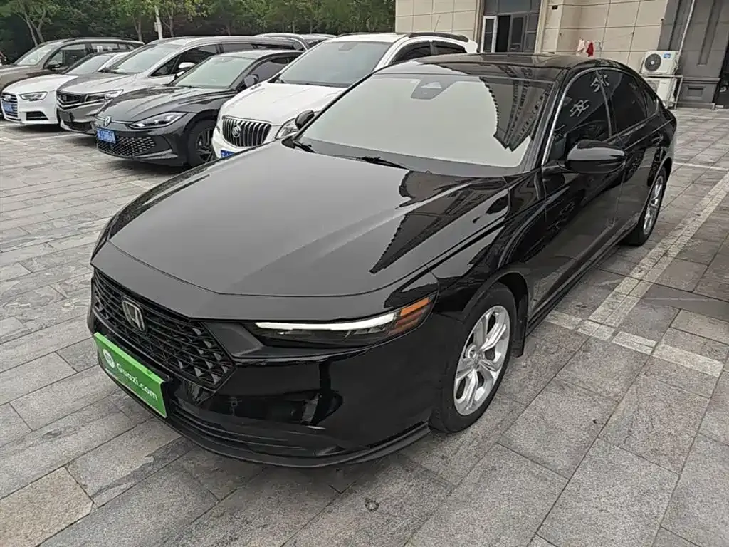 Honda Accord — фото 9