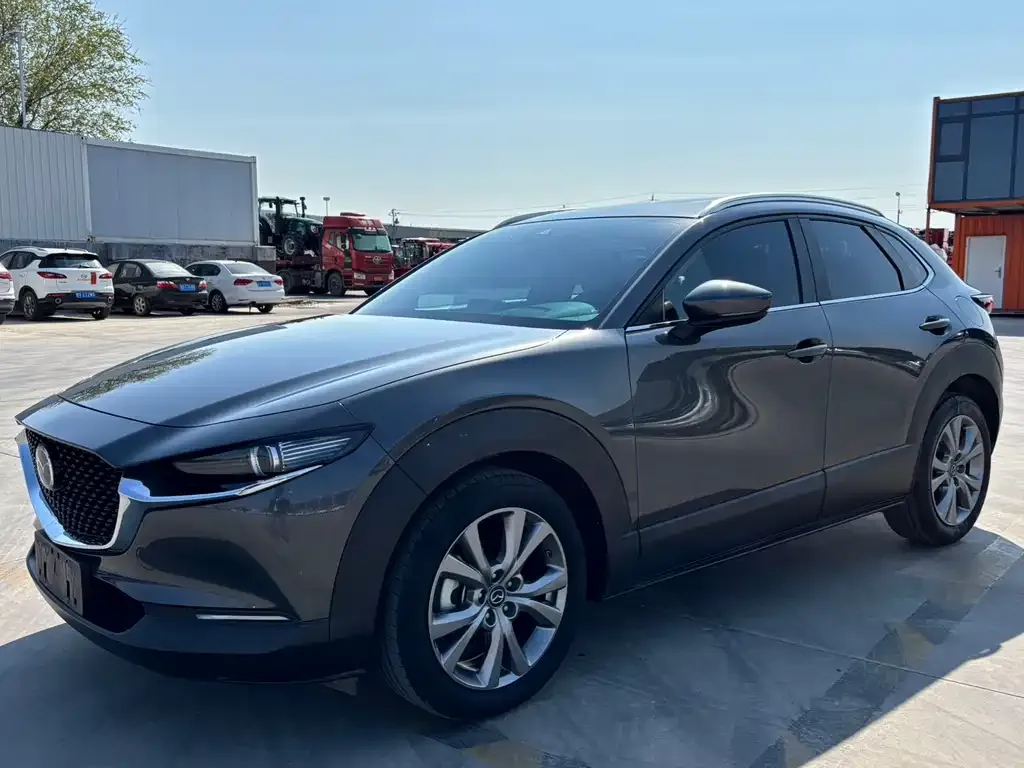 Mazda CX-30 — фото 1