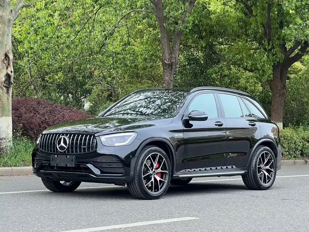 Mercedes-Benz GLC AMG