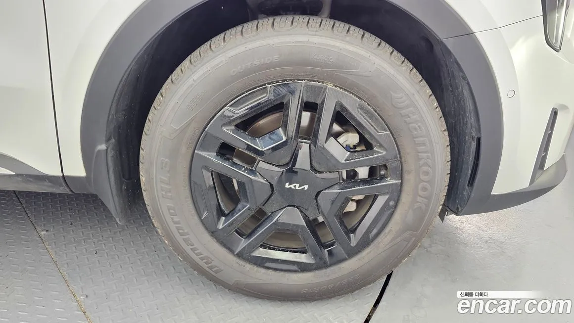 Kia Sorento — фото 8