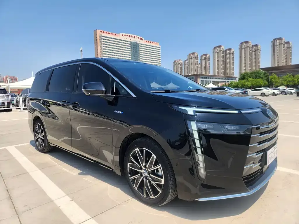 GAC Motor E8 Hybrid 2024 из CN, фото 2