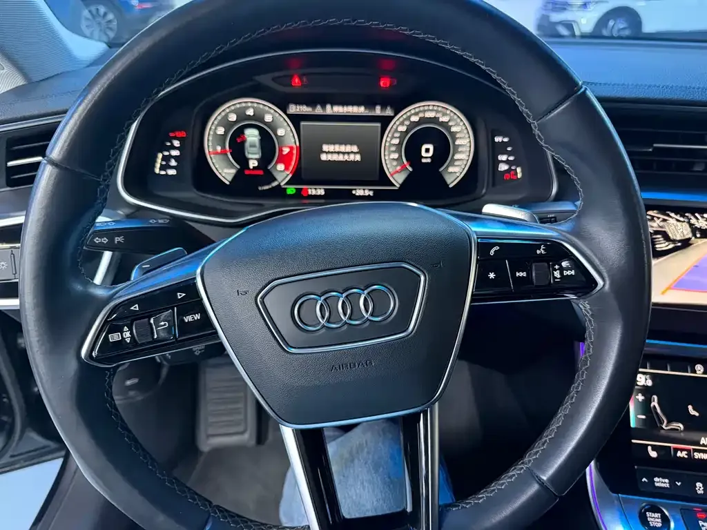 Audi A7 2021 из CN, фото 9