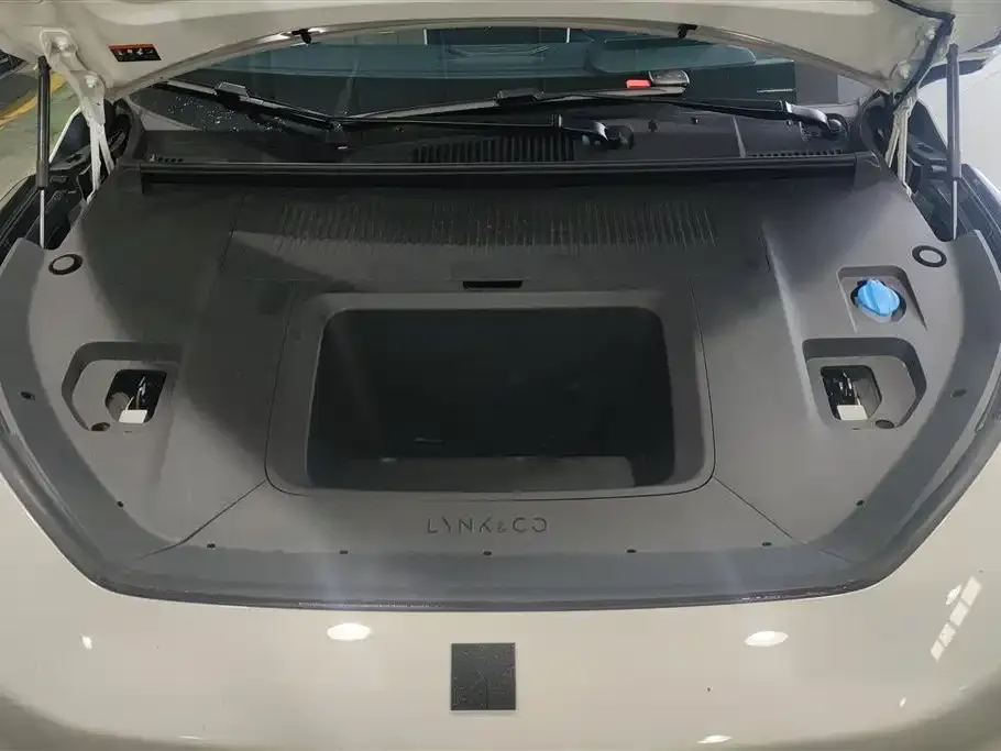 Lynk & Co Z20 2024 из CN, фото 4
