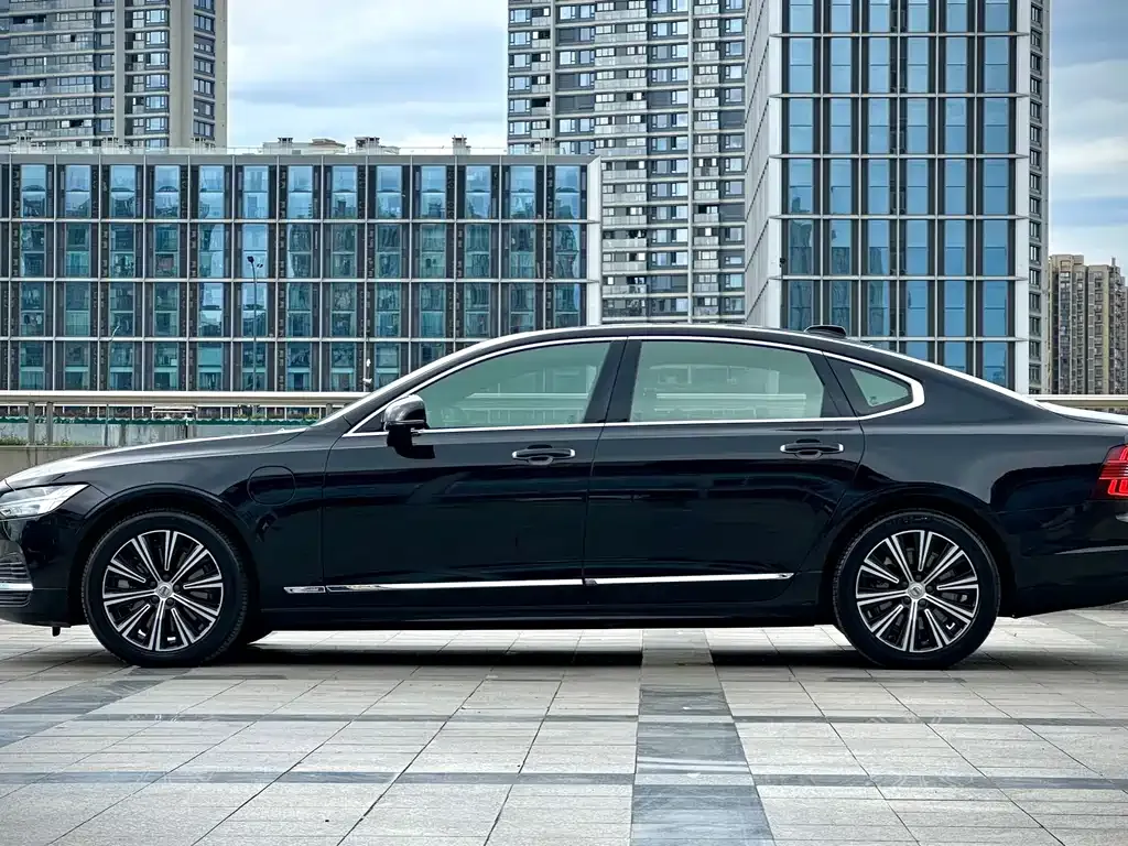 Volvo S90 PHEV 2021 из CN, фото 3