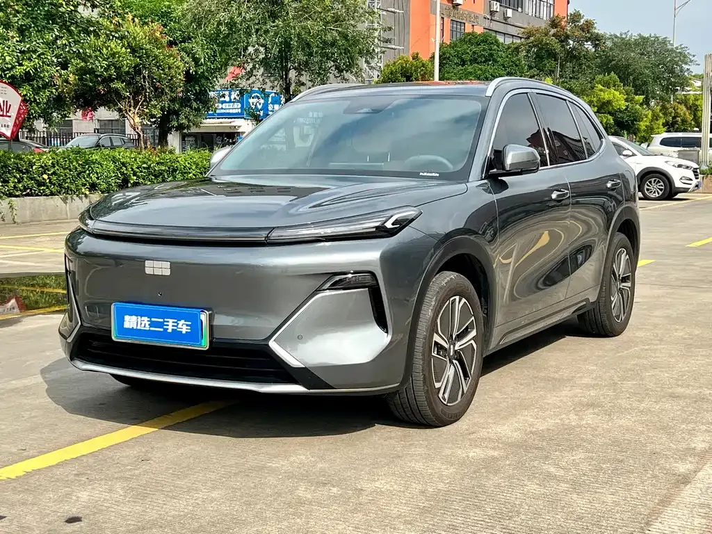 Geely Galaxy Xingjian 7 — фото 1