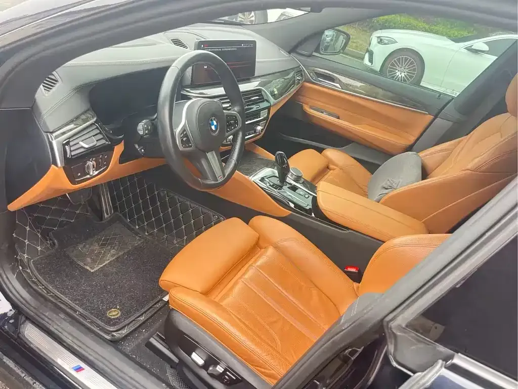 BMW 6 Series GT 2023 из CN, фото 7