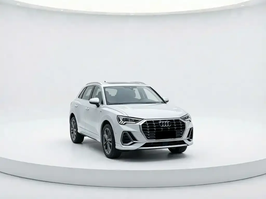 Audi Q3 2023 из CN, фото 2