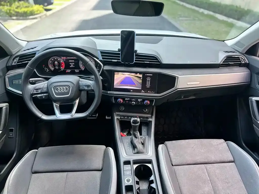 Audi Q3 2023 из CN, фото 10