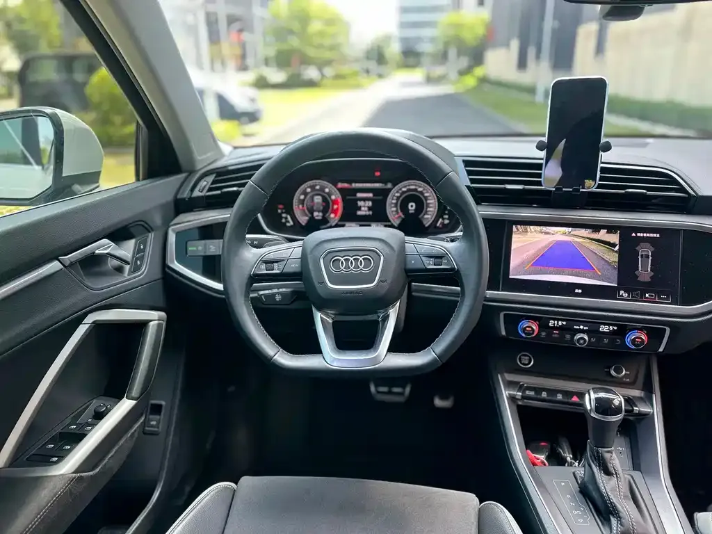 Audi Q3 2023 из CN, фото 5