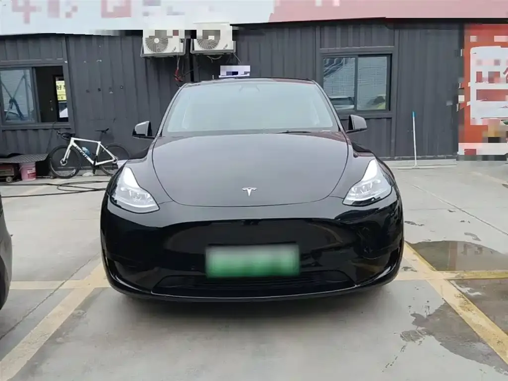 Tesla Model Y — фото 2