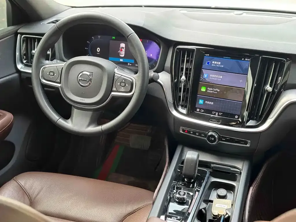 Volvo S60 2023 из CN, фото 3
