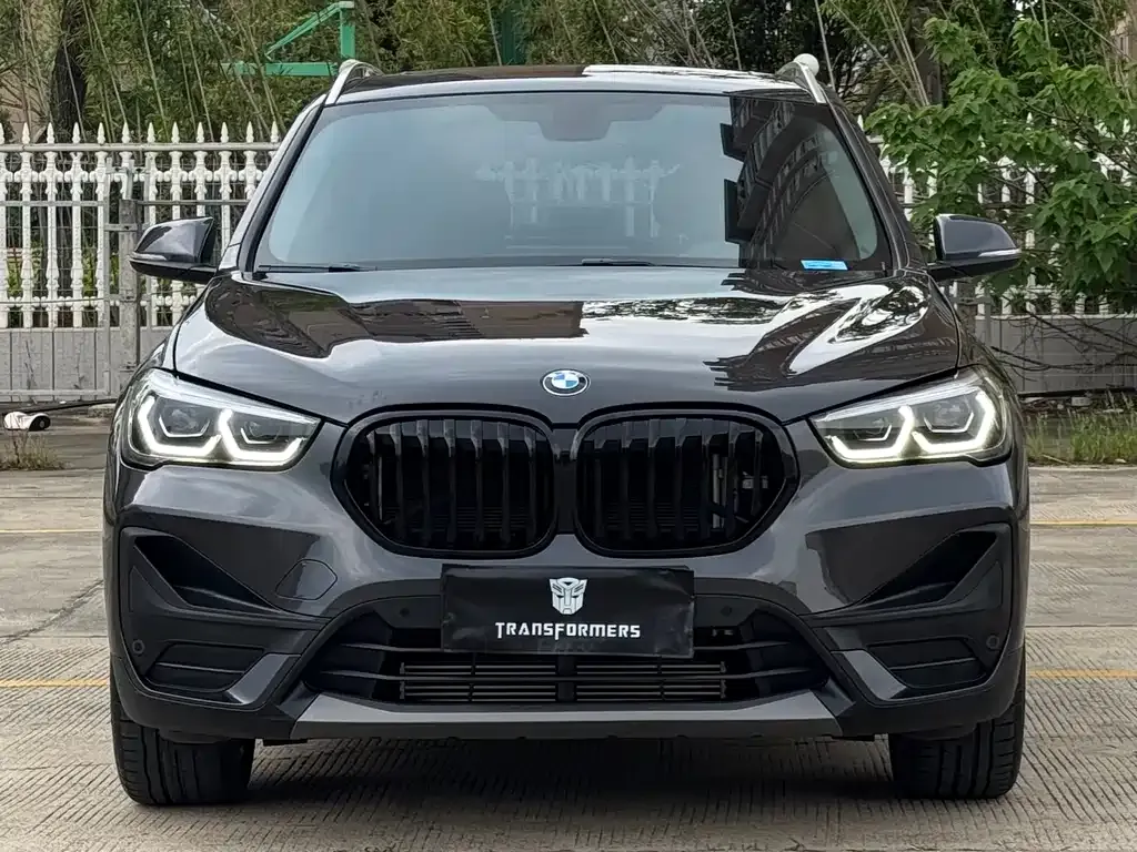 BMW X1 — фото 5