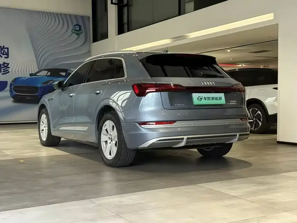 Audi e-tron 2023 из CN, фото 7