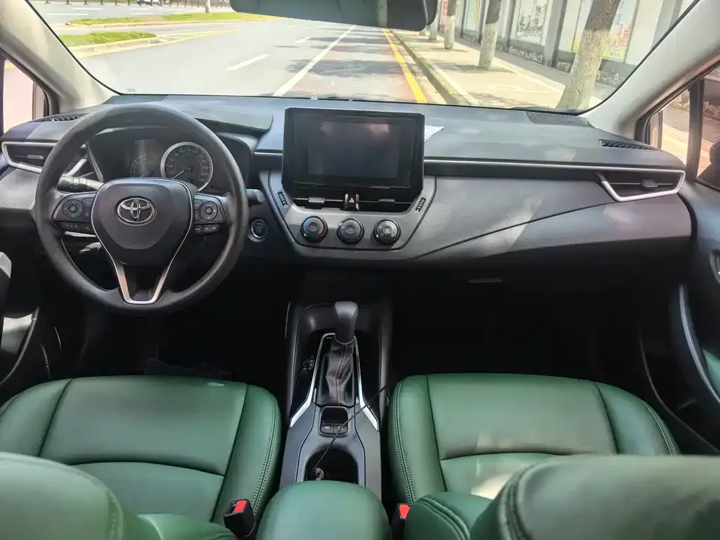 Toyota Corolla 2023 из CN, фото 10
