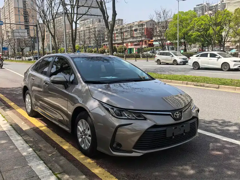Toyota Corolla 2023 из CN, фото 5
