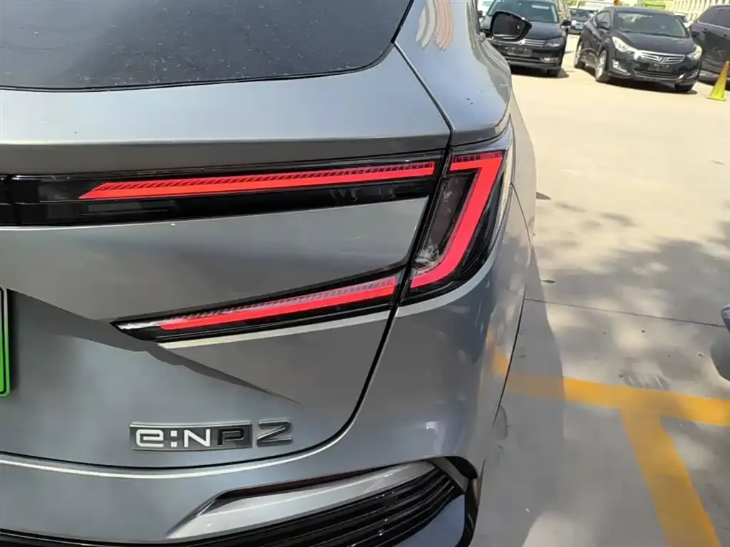 Honda e:NP2 2024 из CN, фото 6