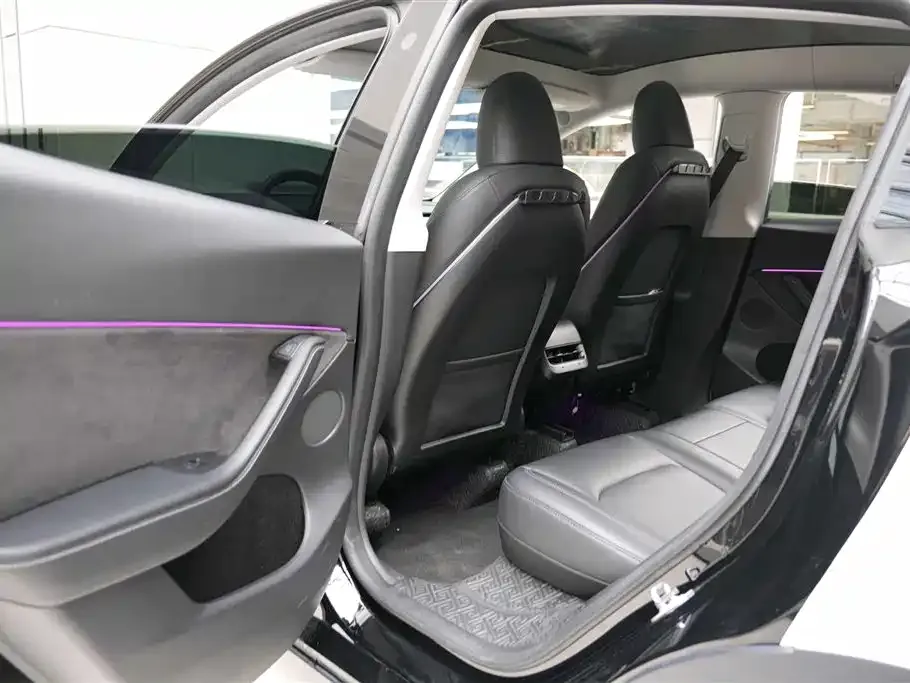 Tesla Model Y 2023 из CN, фото 7