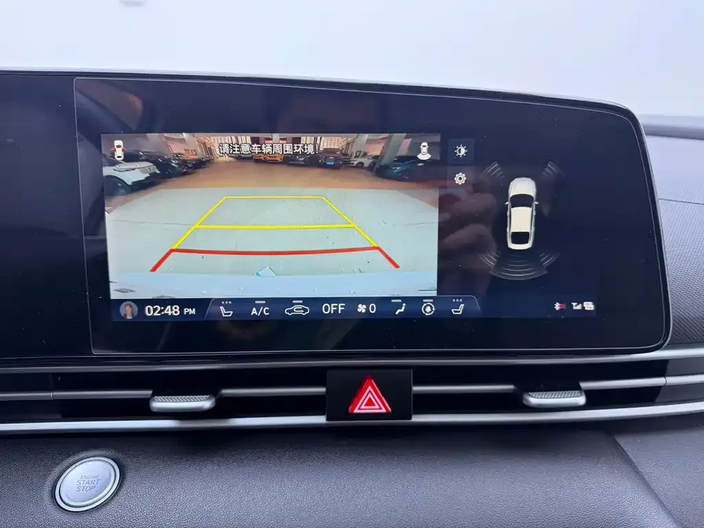 Hyundai Elantra — фото 2