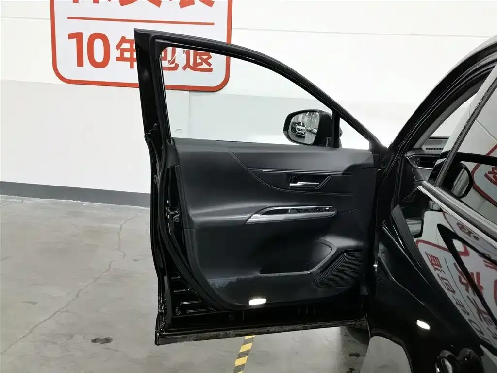 Toyota Venza 2022 из CN, фото 7