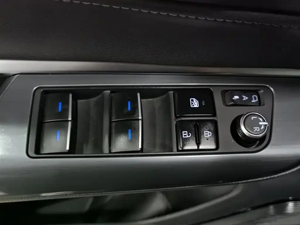 Toyota Venza 2022 из CN, фото 5