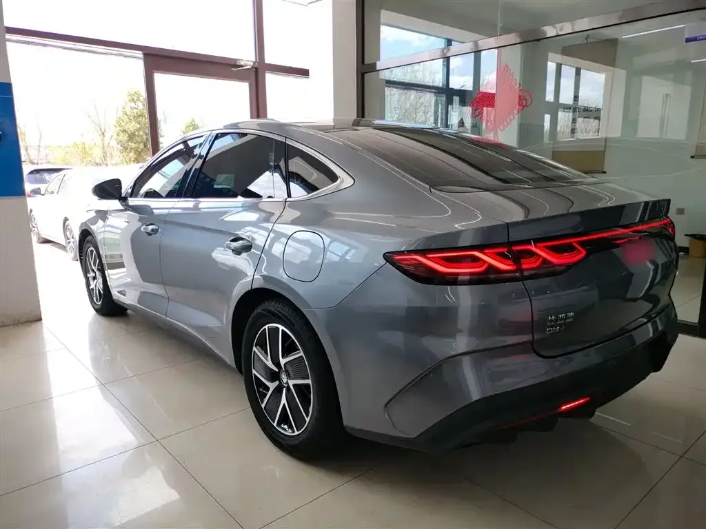 BYD Qin L — фото 3