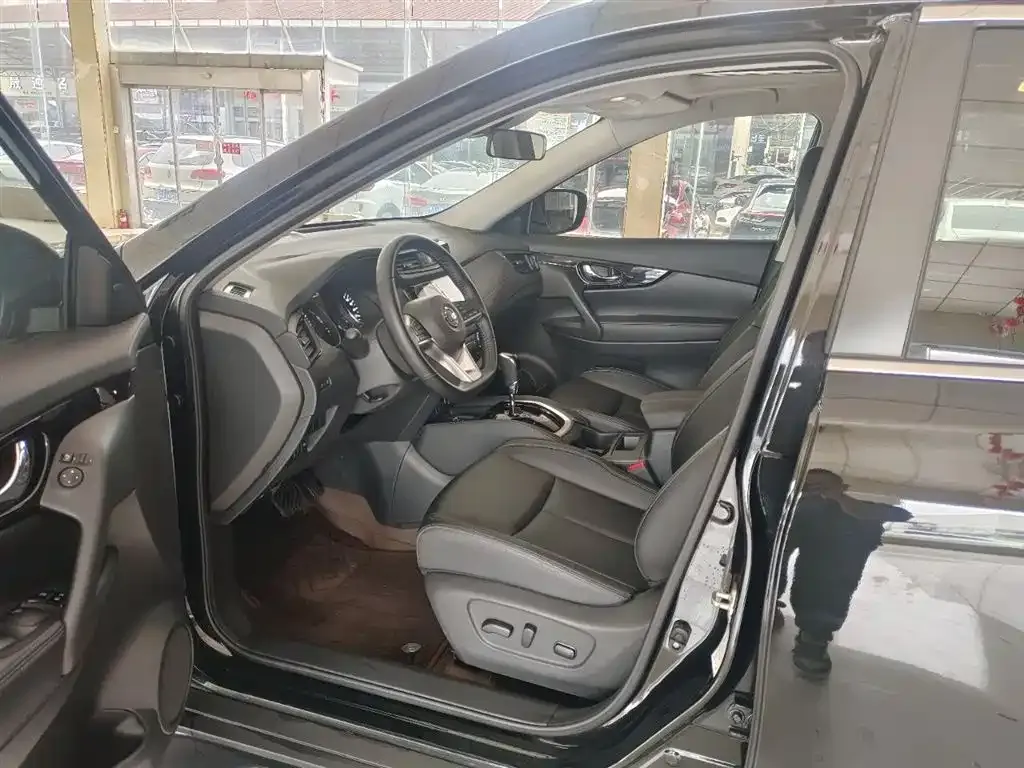 Nissan X-Trail 2025 из CN, фото 4