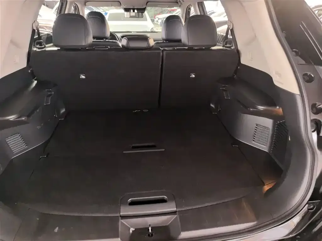 Nissan X-Trail 2025 из CN, фото 9