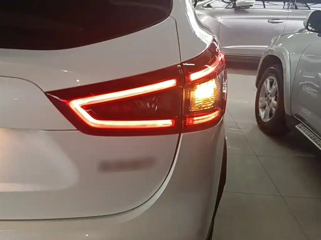 Nissan Qashqai 2022 из CN, фото 2