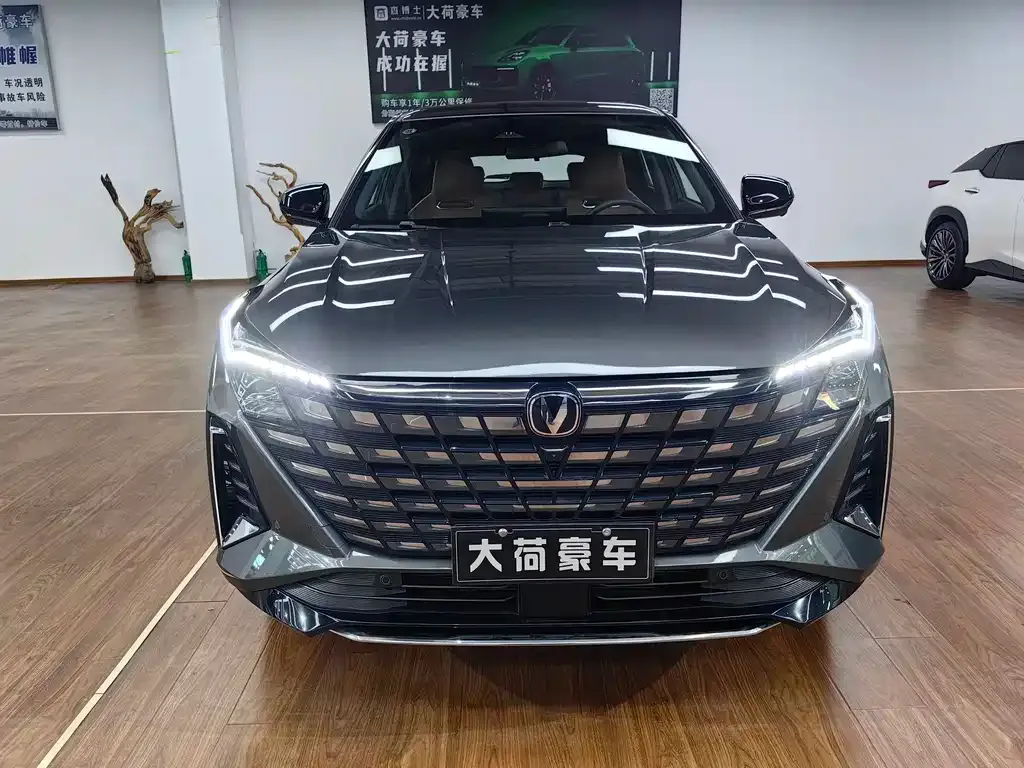 Changan UNI-Z New Energy 2024 из CN, фото 6