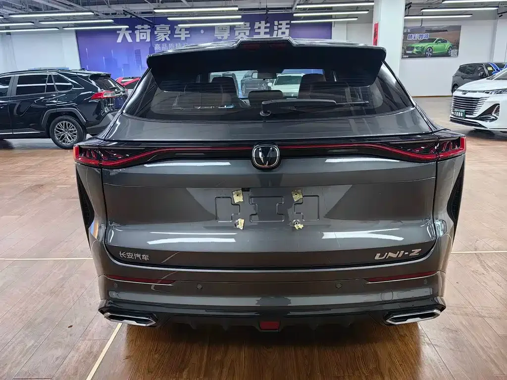 Changan UNI-Z New Energy 2024 из CN, фото 2