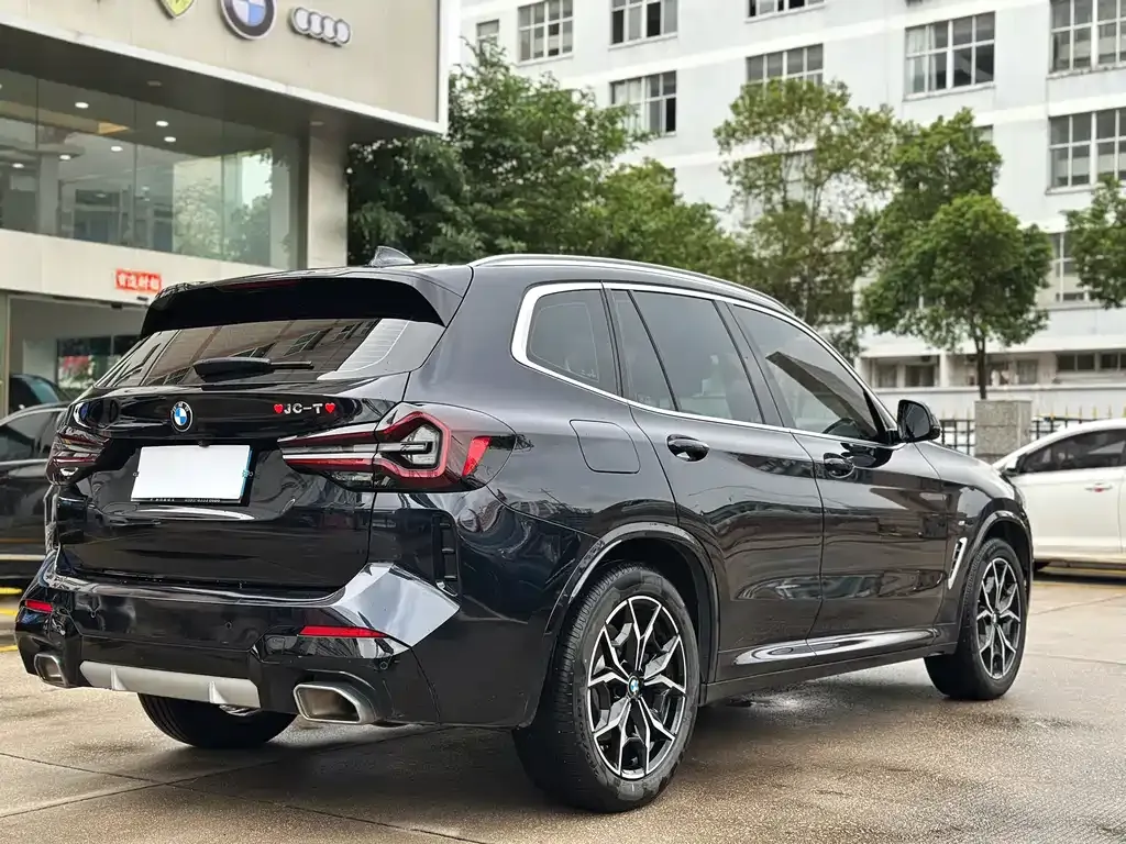 BMW X3 — фото 9