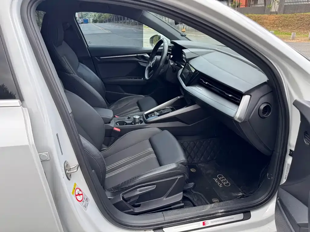 Audi A3 2022 из CN, фото 4