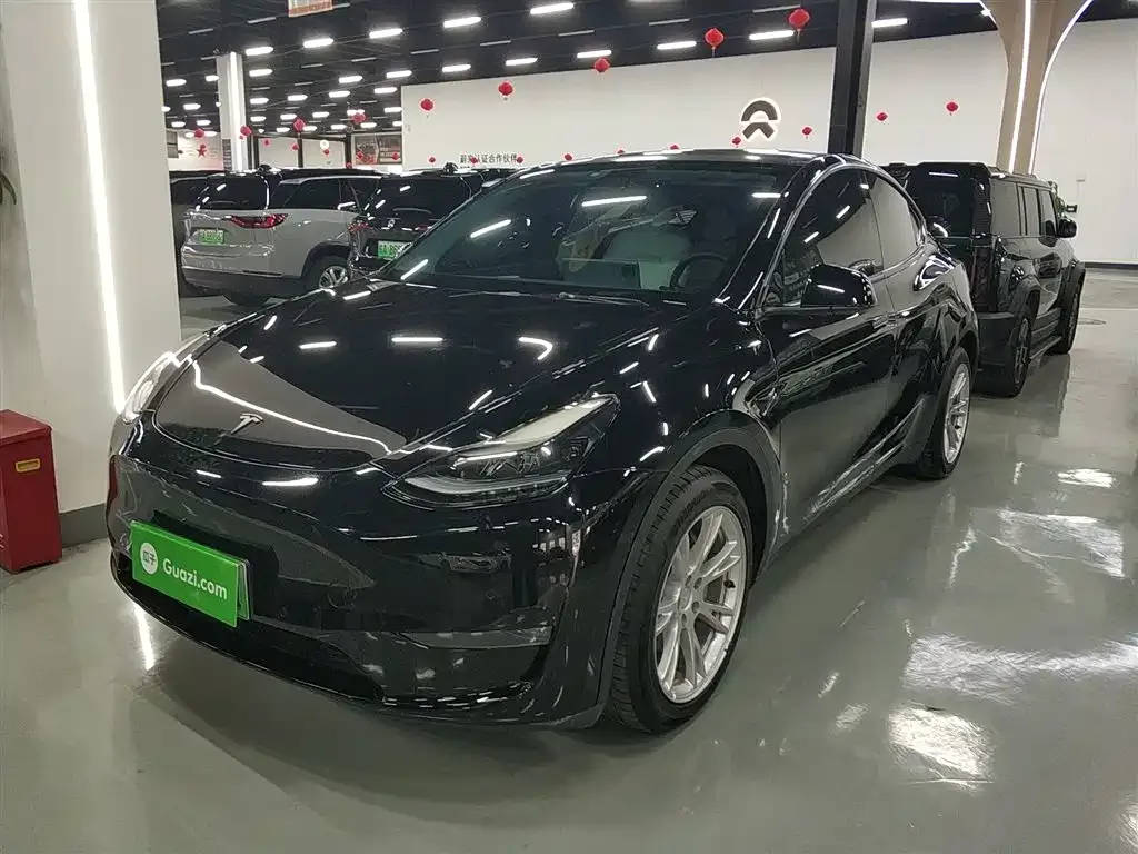 Tesla Model Y — фото 6