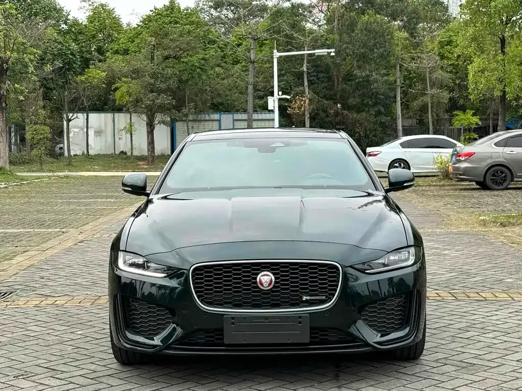 Jaguar XEL — фото 9