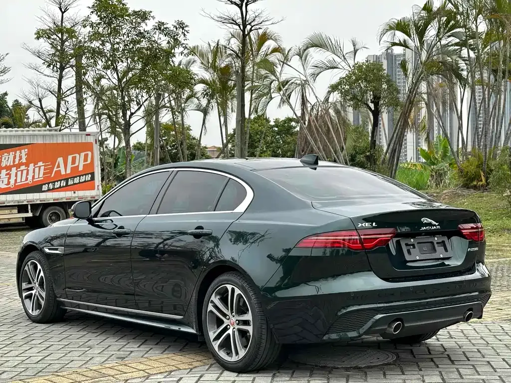 Jaguar XEL — фото 10
