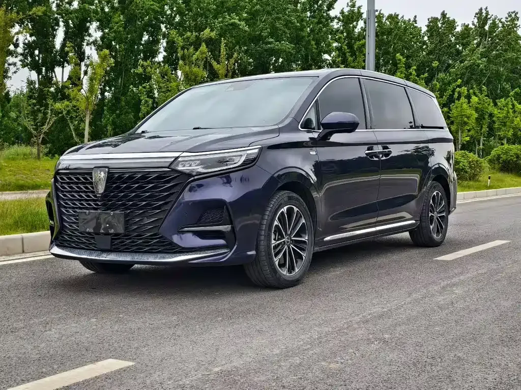 Roewe iMAX8