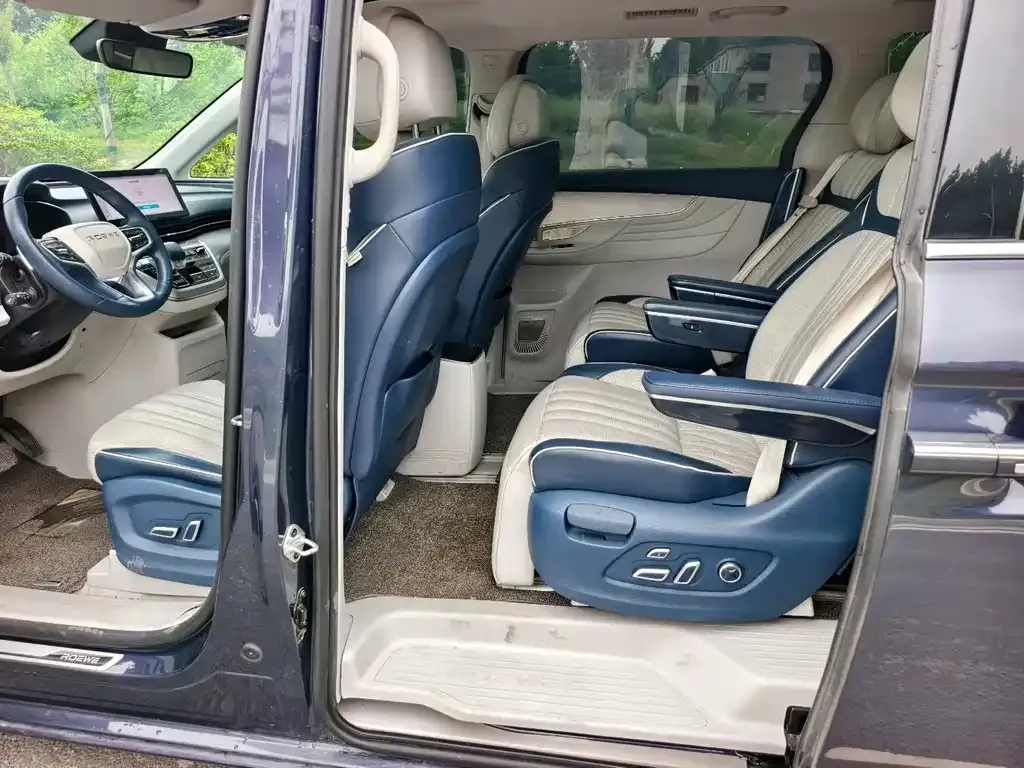 Roewe iMAX8 2021 из CN, фото 2