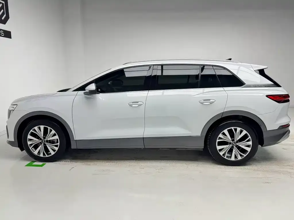 Audi Q5 e-tron 2023 из CN, фото 4
