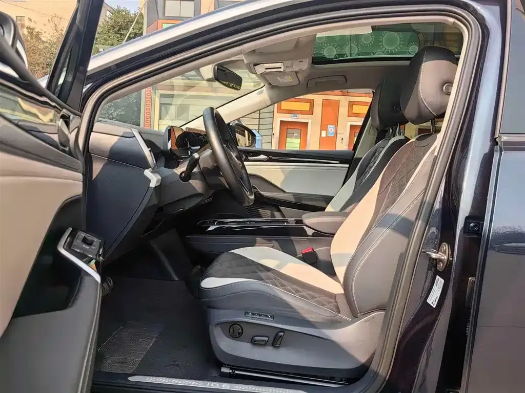 Volkswagen ID.6 Crozz 2023 из CN, фото 2
