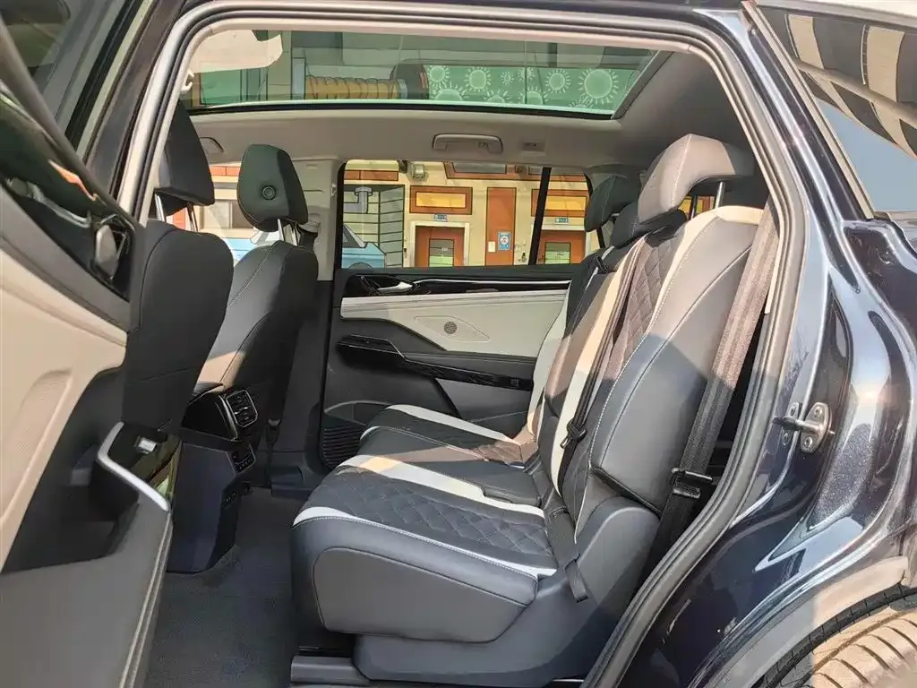 Volkswagen ID.6 Crozz 2023 из CN, фото 4