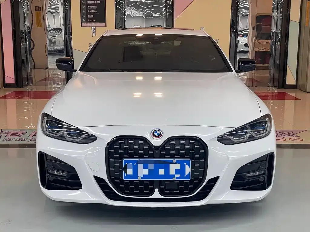 BMW 4 Series 2022 из CN, фото 10