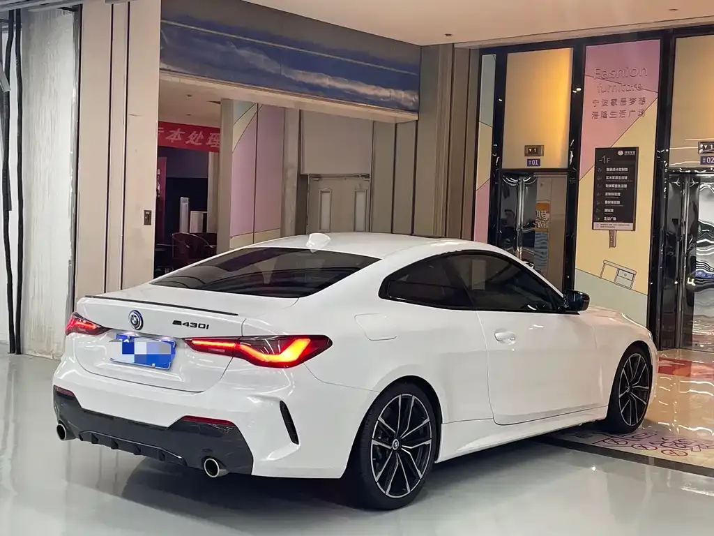 BMW 4 Series 2022 из CN, фото 7