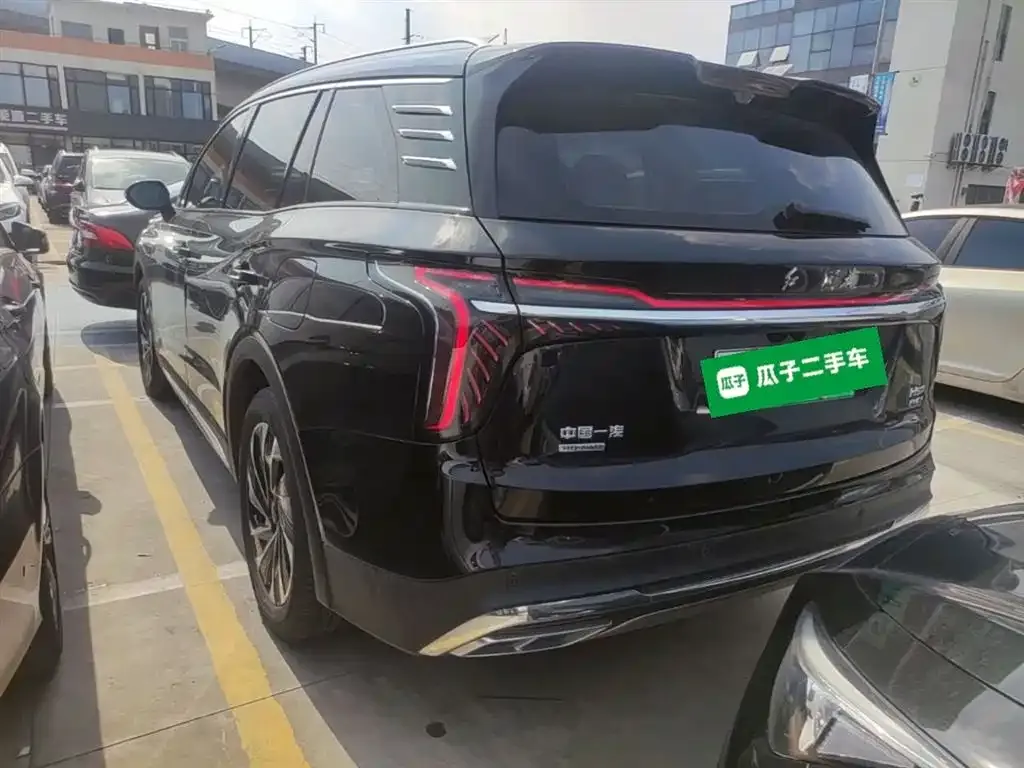 Hongqi HS7 PHEV 2024 из CN, фото 3