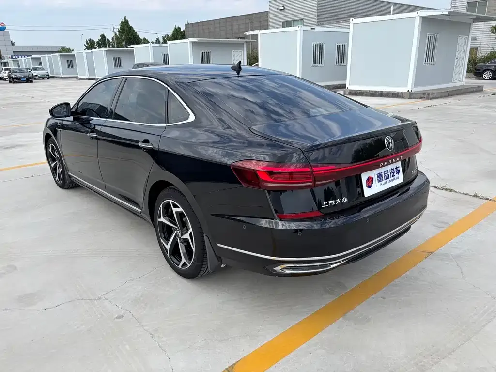 Volkswagen Passat — фото 5