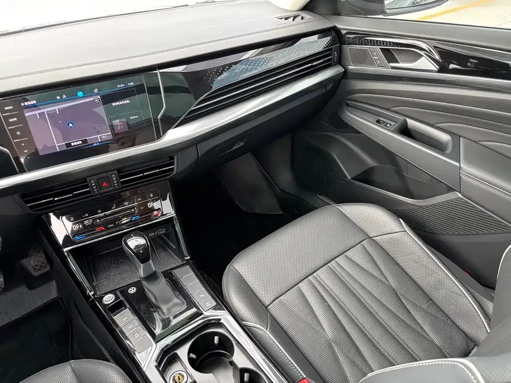 Volkswagen Passat — фото 10