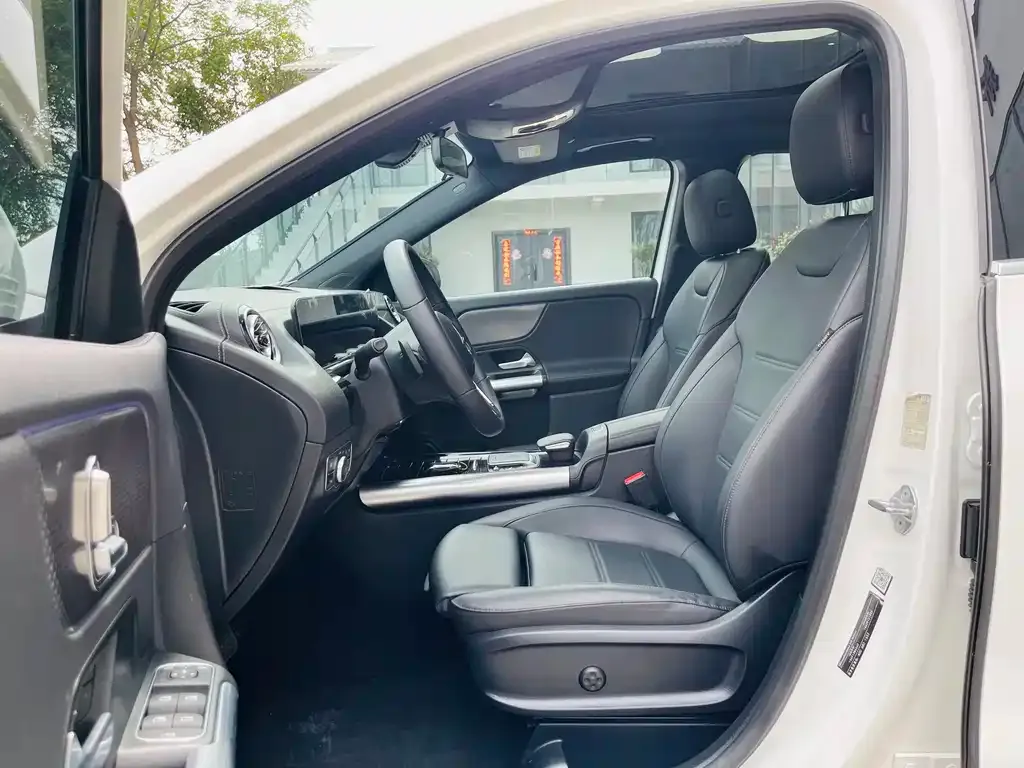 Mercedes-Benz GLA — фото 5