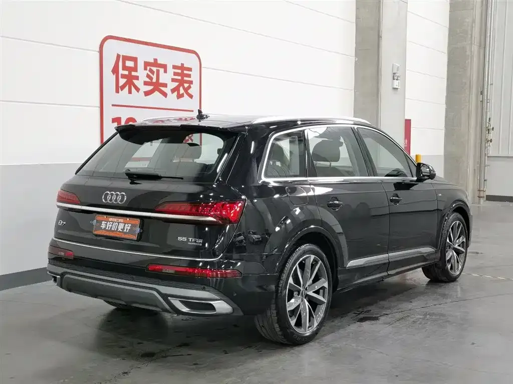 Audi Q7 — фото 8