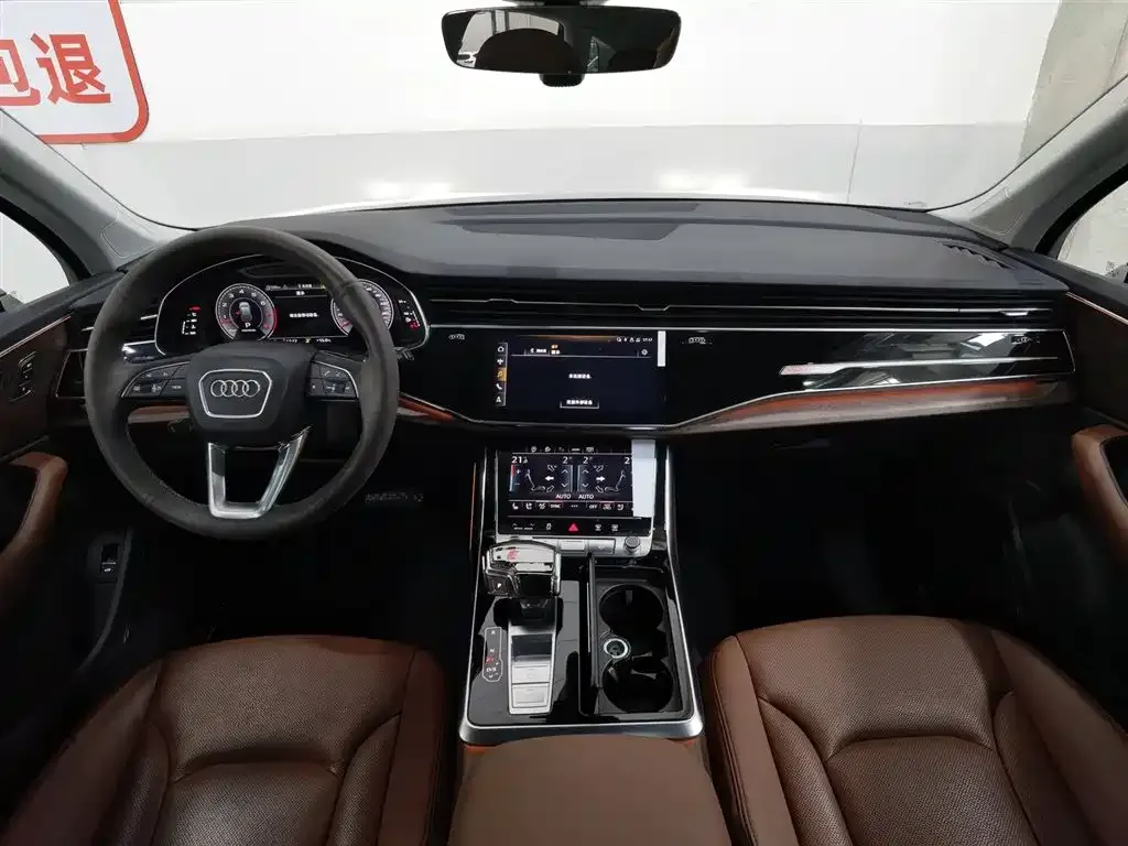 Audi Q7 — фото 5